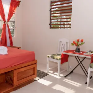  Apartment Edtricias Barbados